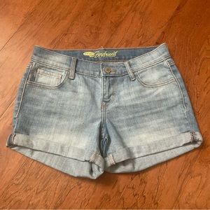 Old Navy Light Wash The Boyfriend Cuffed Jean Shorts Size 0 Spring Summer Basic